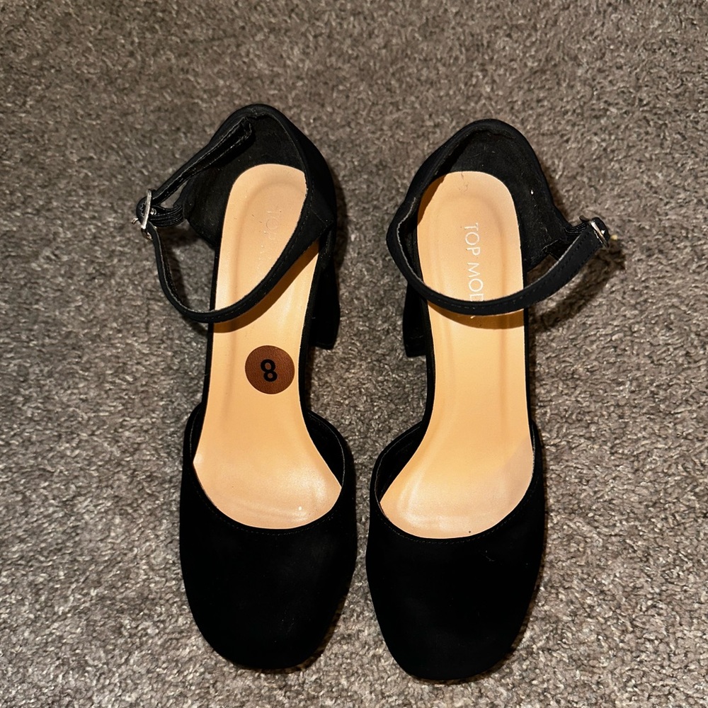 🌺TOP Moda Black Ankle Strap Heels🌺